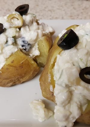 A picture of Cottage cheese and pineapple jacket potatoes 😊.