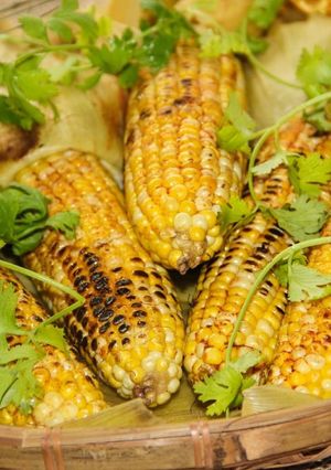 A picture of Bhutta Masala / Indian Style Spiced Roasted Corn On The Cob.