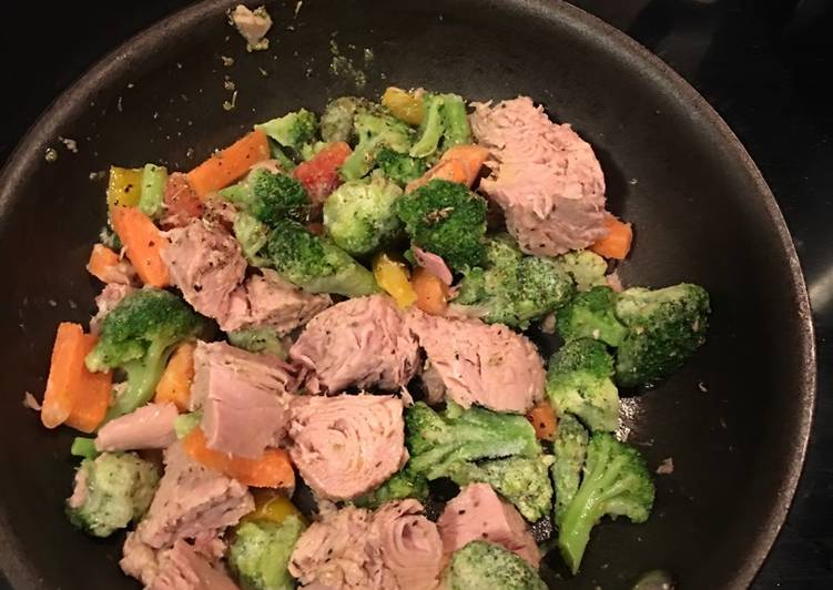 Recipe of Any-night-of-the-week Cognac fried tuna and veggies