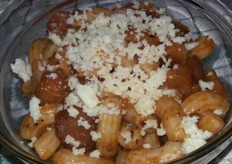 Maccaroni sausage n nuggets with Barbeque sc