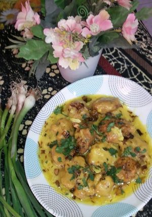 A picture of Karhi pakore.