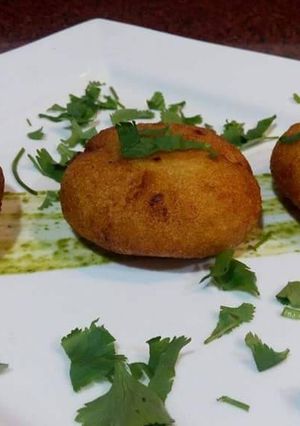 A picture of Suji kachodi.