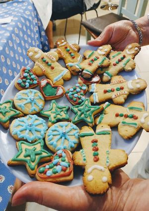 Una foto de Galletitas navideñas de jengibre