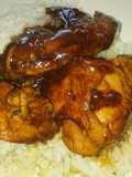 Pollo guisado con salsa BBQ