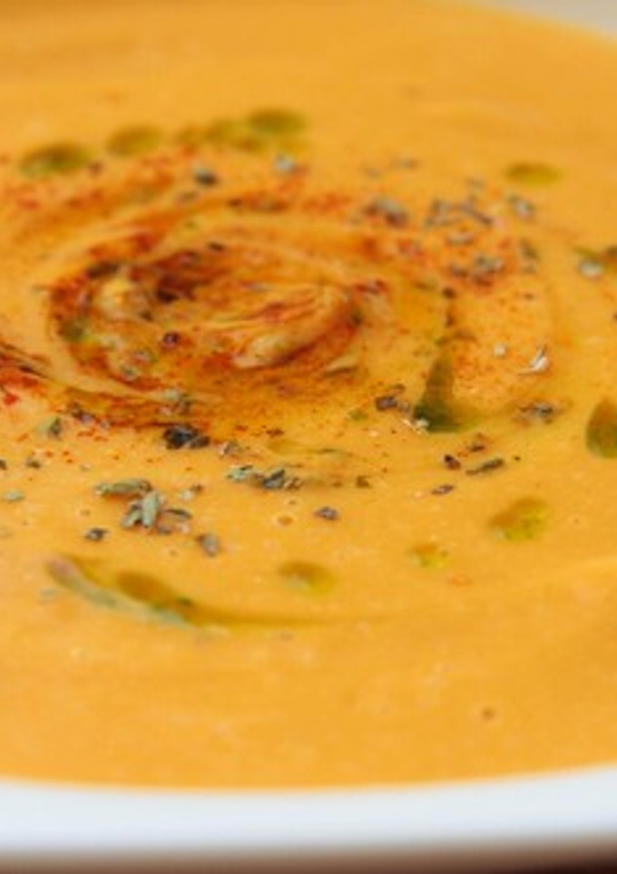Una foto de Crema de calabaza ligera y especiada 🎃