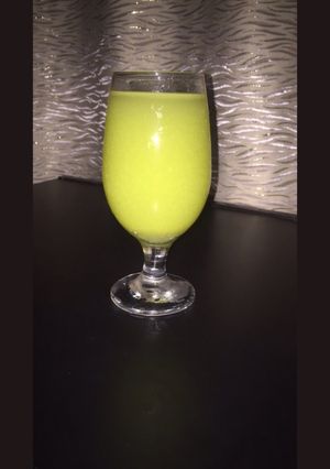 A picture of Lemonade.