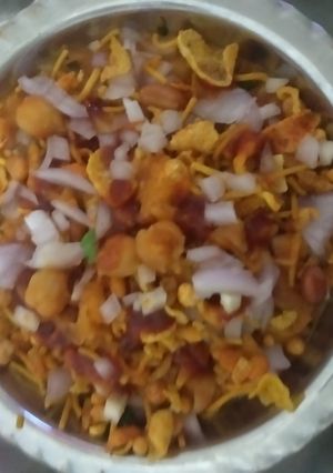 சன்னா சாட் (Channa chat recipe in tamil) செய்முறை முக்கிய புகைப்படம்