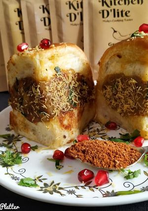 A picture of Dabeli Mumbai Style.