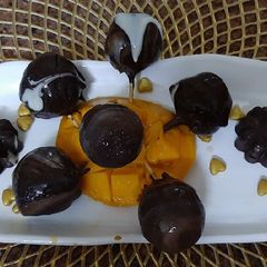 A picture of Lychee chuperustam Chocobar Ice Cream.