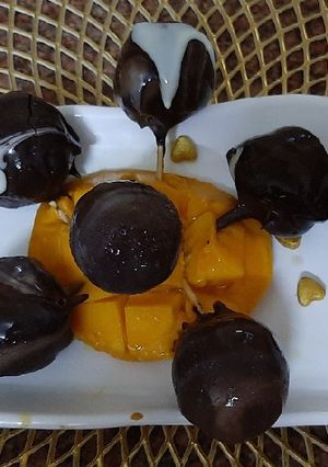 A picture of Lychee chuperustam Chocobar Ice Cream.