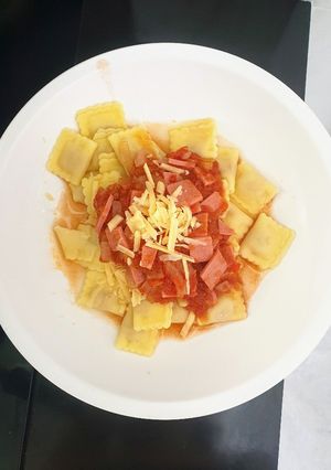 รูปของ Ravioli ซอสมะเขือเทศ