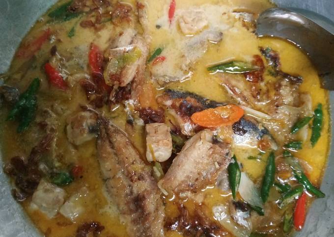 Ikan pindang & tempe santan Lombok ijo