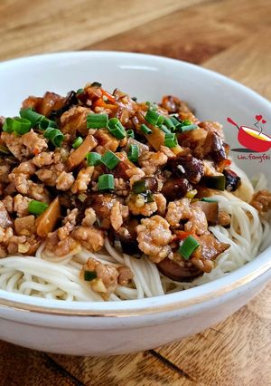 Foto resep Mushroom & Minced Meat Noddles