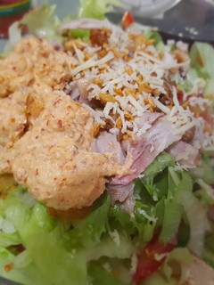 Foto resep Chicken Green Garden Salad with Supercheese Dressing • Saus Keju