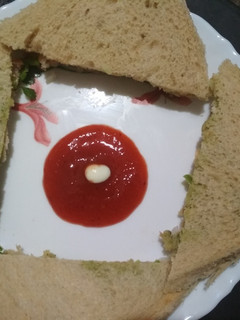 ક્રીમ ચીઝ સેન્ડવીચ રેસીપી મુખ્ય ફોટો