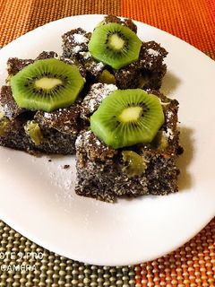 Bögrés mákos kivi kocka recept fotója