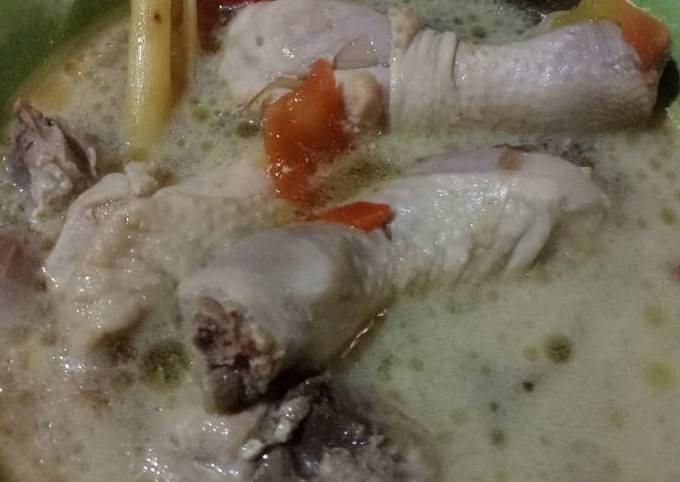 Garang asem ayam tanpa daun pisang