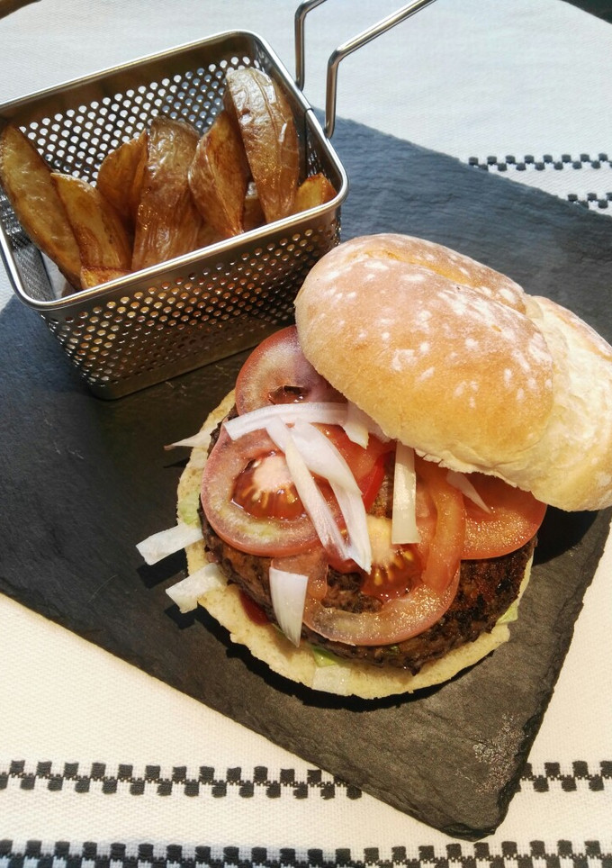 Una foto de Veggie Burguer de alubias negras