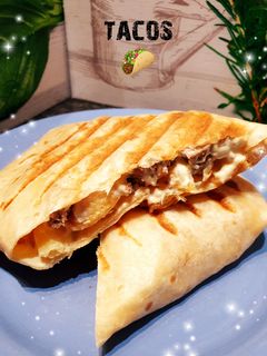 Une photo de Tacos steacks 🌮 et nuggets