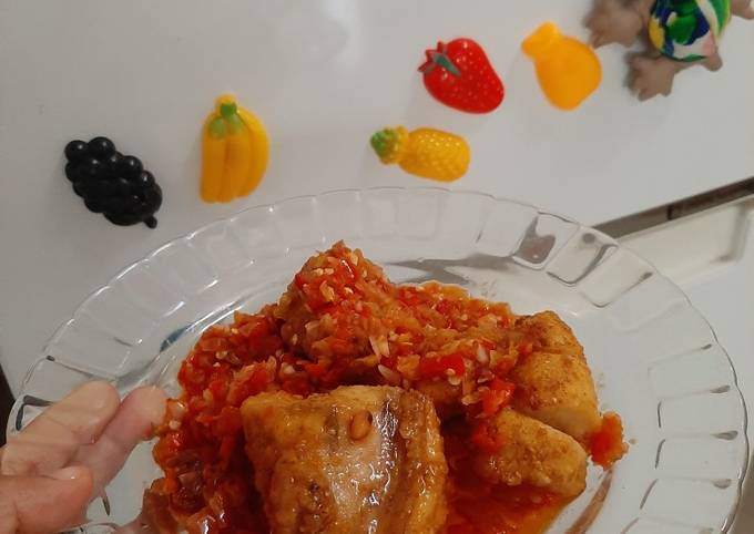 Ayam Goreng Pedas Enak Gurih
Recook dari umi halim