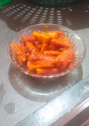 गाजर का अचार (Gajar ka achar recipe in hindi) रेसिपी मुख्य फोटो