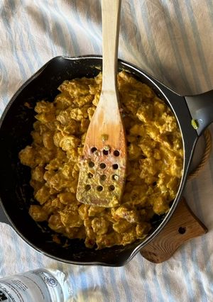 Una foto de Pollo al curry con verduras