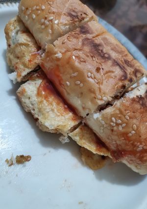 A picture of Anndey wala burger.