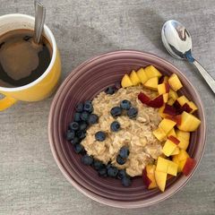 A picture of Banana oatmeal.
