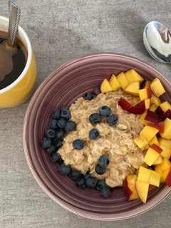 A picture of Banana oatmeal.