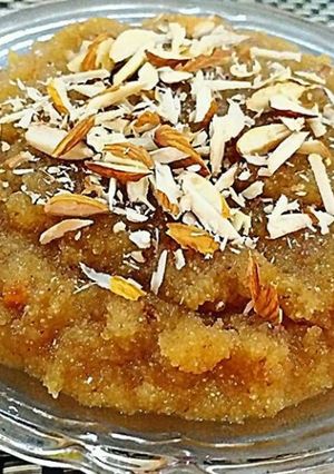 A picture of Suji ka halwa.