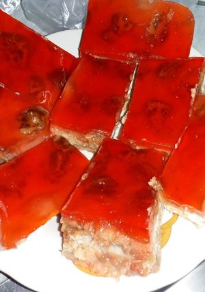 صورة لوصفة كيك بارد بالموز والجلي