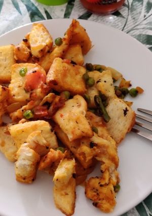 A picture of Bread upma.