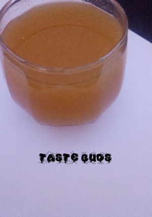 A picture of Apple cherry juice.