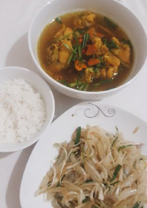 Hình của món Gà xào nghệ.
