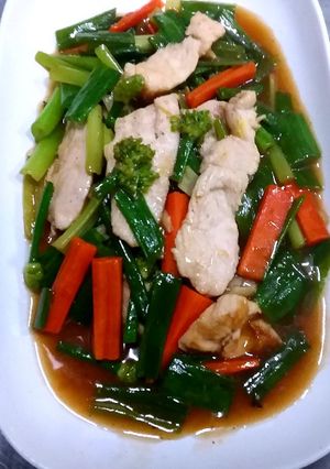 รูปของ ไก่ผัดต้นหอม