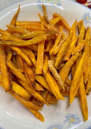 Hình của món Khoai lang lắc.