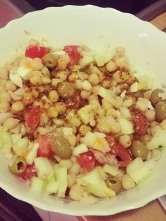 Una foto de Ensalada de garbanzos con vinagreta de mostaza