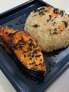 Hình của món Cơm file cá hồi xốt Teriyaki.