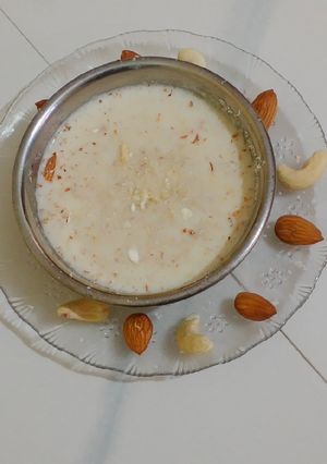 સાબુદાણાની ખીર (sabudana Kheer recipe in Gujarati) રેસીપી મુખ્ય ફોટો