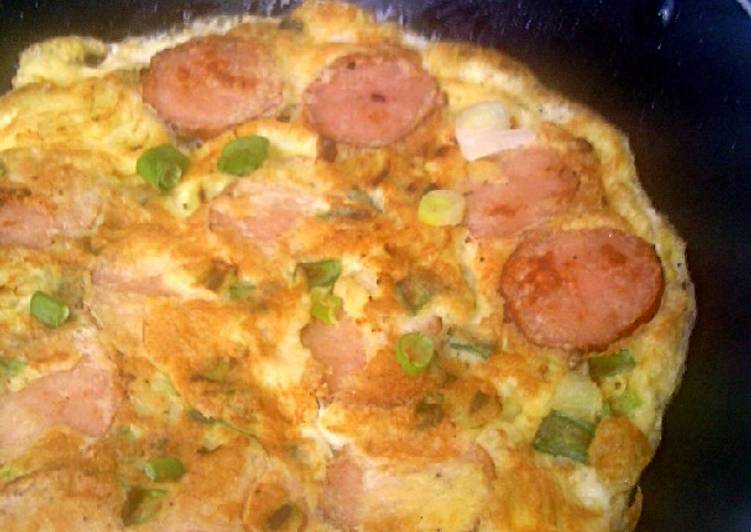 How to Make Super Quick Homemade Green Onion Sausage Omelette