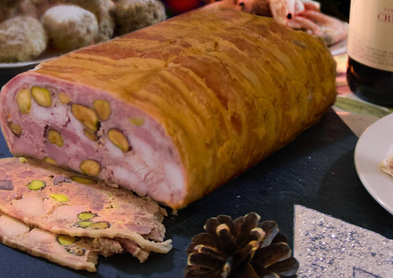 Embutido casero con pistachos y foie