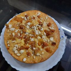 A picture of Mango sooji cake.