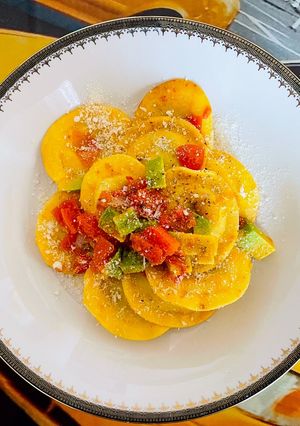 Foto di Lunette vegetariane all’avocado e pomodoro