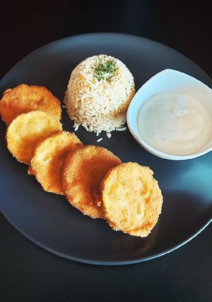 Rántott cukkini tartármártással recept fotója