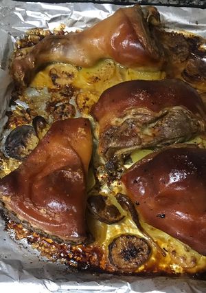 Una foto de Gorrín asado a baja temperatura