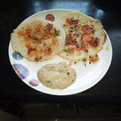 A picture of Uttapam.