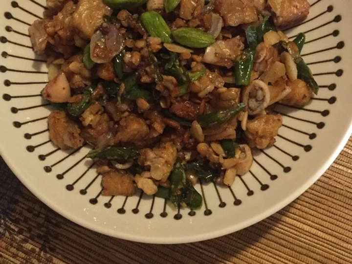 Langkah Gampang Menyiapkan Resep  Oseng tempe cumi asin yang Enak, Enak Banget