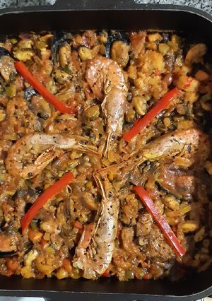 Una foto de Paella de mariscos