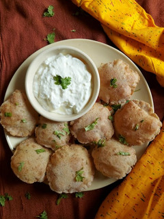 રાજગરા ની પૂરી (Rajgira Poori Recipe In Gujarati) રેસીપી મુખ્ય ફોટો