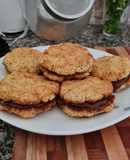 Alfajores de avena y coco rellenos!